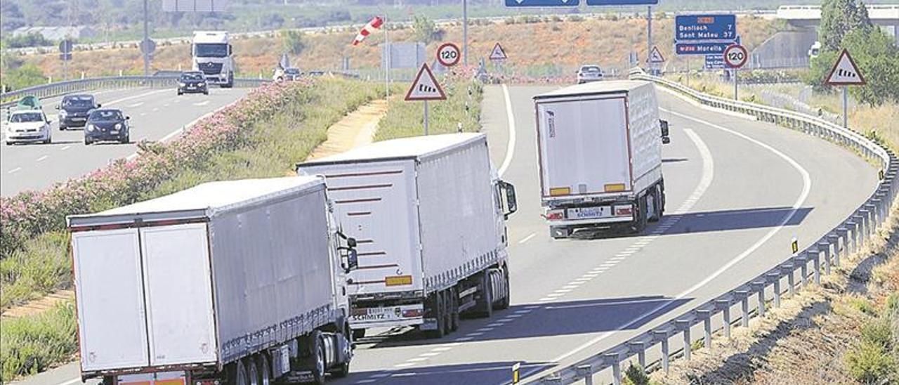 Los transportistas de Castellón advierten de atascos por los nuevos límites de velocidad