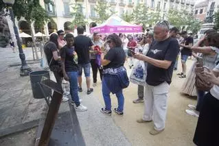 Restitueixen la placa de Girona dels 50 anys de la revolta Stonewall