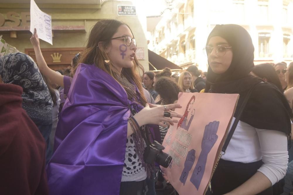 La feministas calientan motores antes de la manifestación del 8-M en Murcia