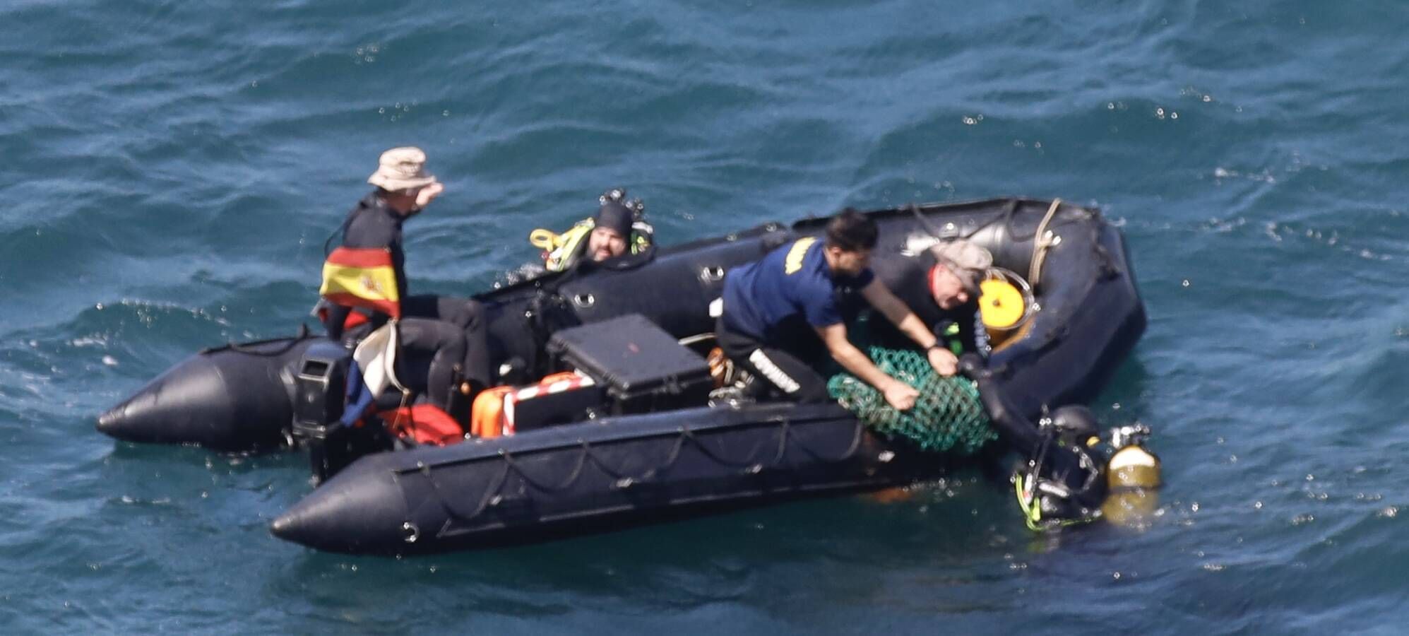 En imágenes: Así fueron las labores de desactivación de tres obuses en la costa de Gijón
