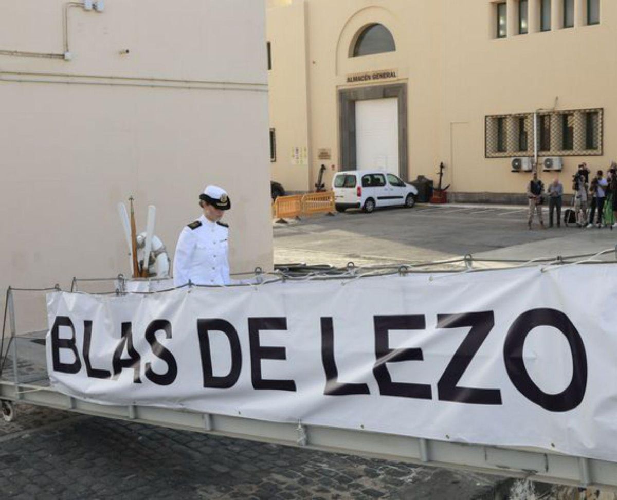 El buque "Elcano" pone rumbo a Gijón