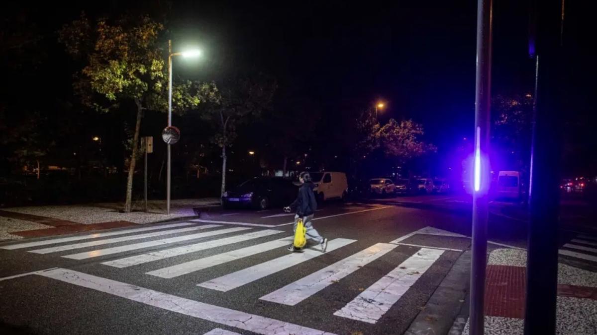 Ejemplo de un paso de cebra inteligente en Zaragoza.