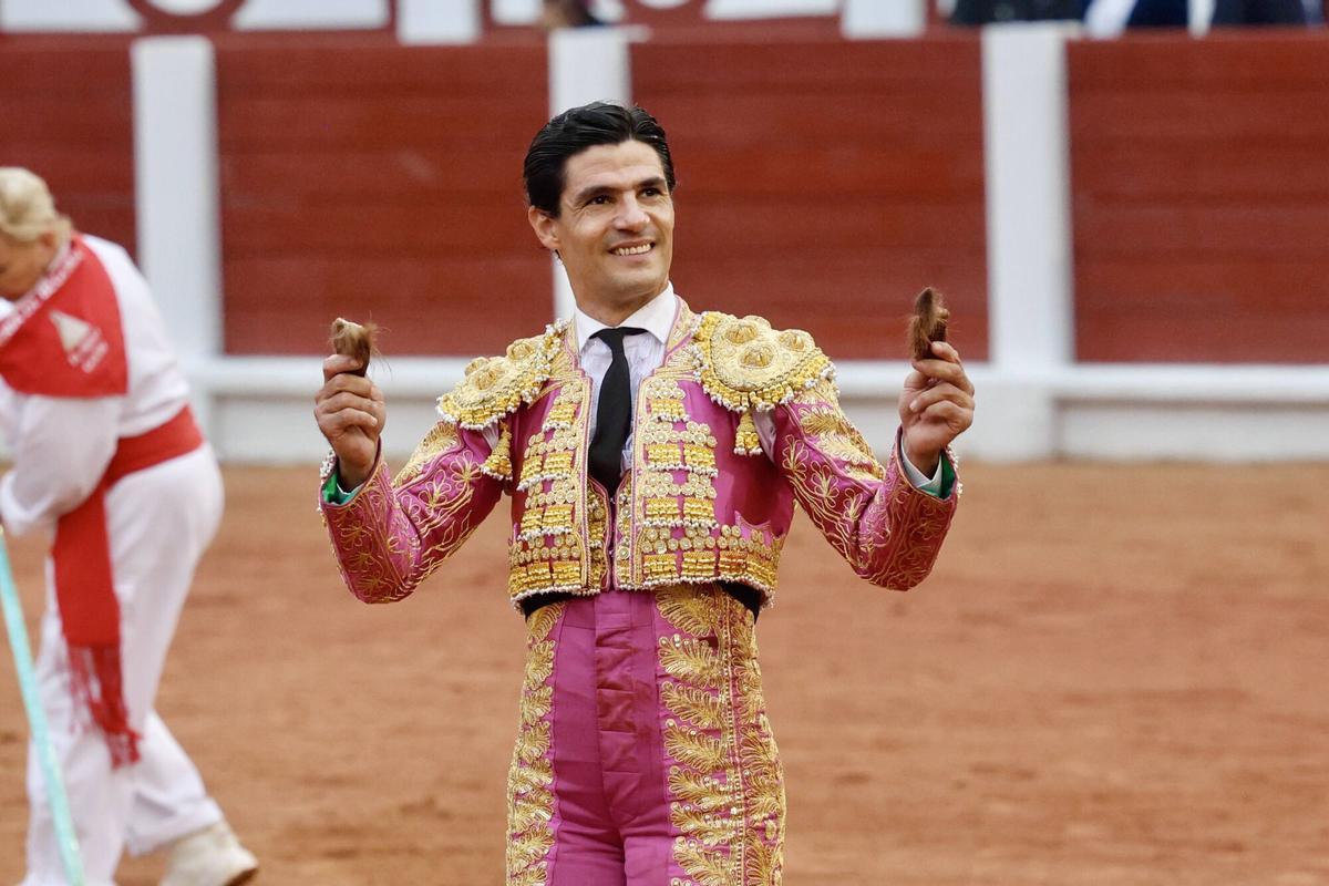El triunfo de Morante y Pablo Aguado en Gijón, en imágenes El triunfo de Morante y Pablo Aguado en Gijón, en imágenes