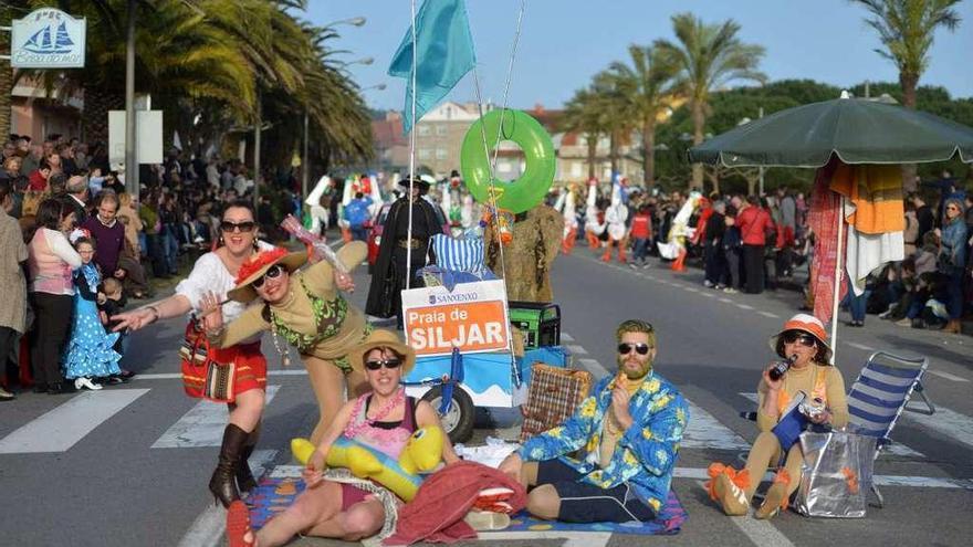 Participantes en el desfile del pasado año. // Gustavo Santos