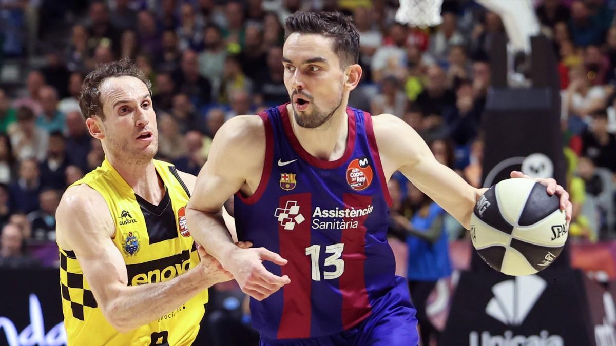 Marcelinho Huertas y Tomas Satoransky, en un partido de la Copa del Rey 2024