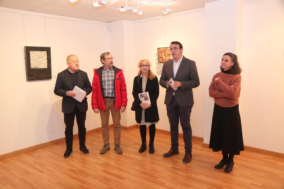 Presentación de la exposición &quot;Muros y fronteras&quot; de Arcadi Blasco, inaugurada en Mutxamel