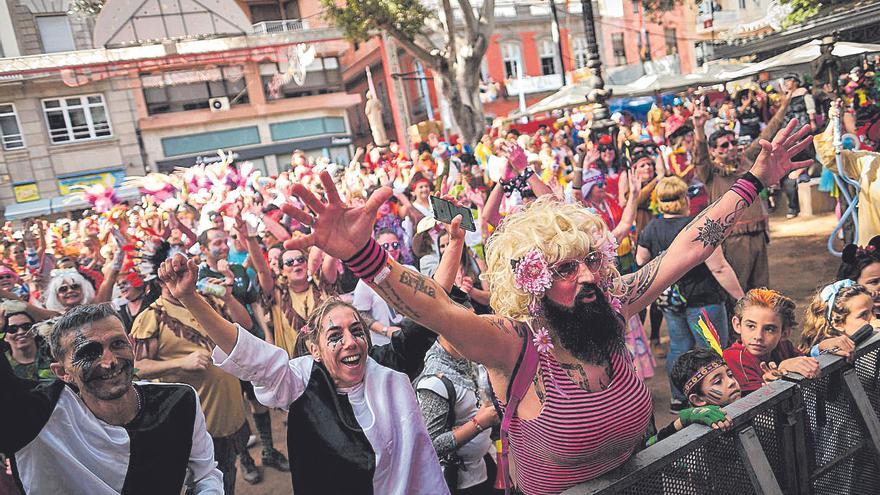 «Ataque coordinado contra el Carnaval»: otro vecino amenaza la fiesta en la calle