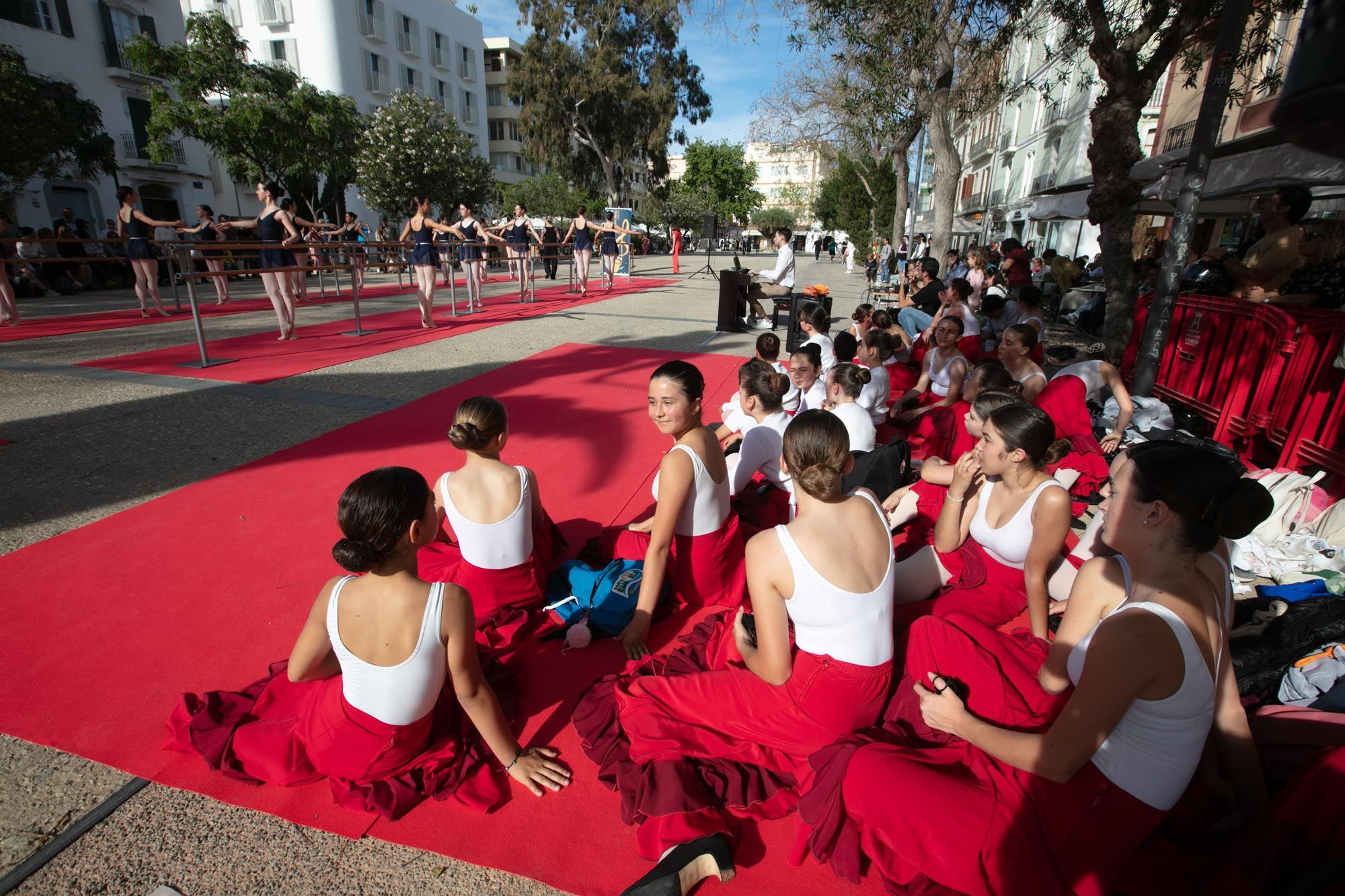 La danza sale a la calle en Ibiza