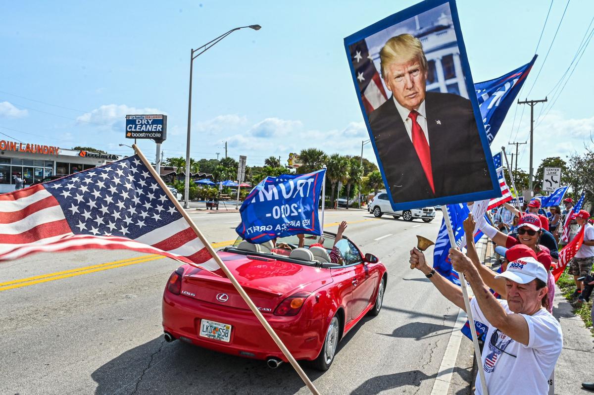 Donald Trump viaja a Nueva York, donde mañana comparecerá ante un tribunal