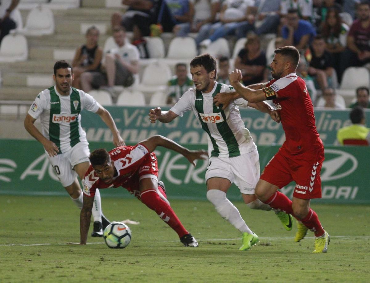 Imágenes del partido Córdoba-Nastic