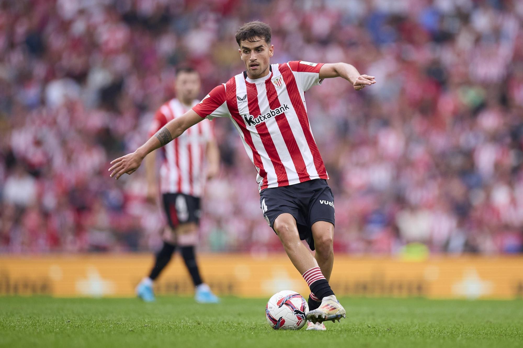 Benat Prados of Athletic Club in action during the LaLiga EA Sports match between Athletic Club and RC Celta de Vigo at San Mames on September 22, 2024, in Bilbao, Spain. AFP7 22/09/2024 ONLY FOR USE IN SPAIN / Ricardo Larreina / AFP7 / Europa Press;2024;SPAIN;Soccer;Sport;ZSOCCER;ZSPORT;Athletic Club de Bilbao v RC Celta de Vigo- La Liga EA Sports;