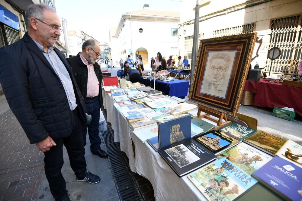 Feria de antigüedades en Pontevedra | Lo antiguo nunca pasa de moda