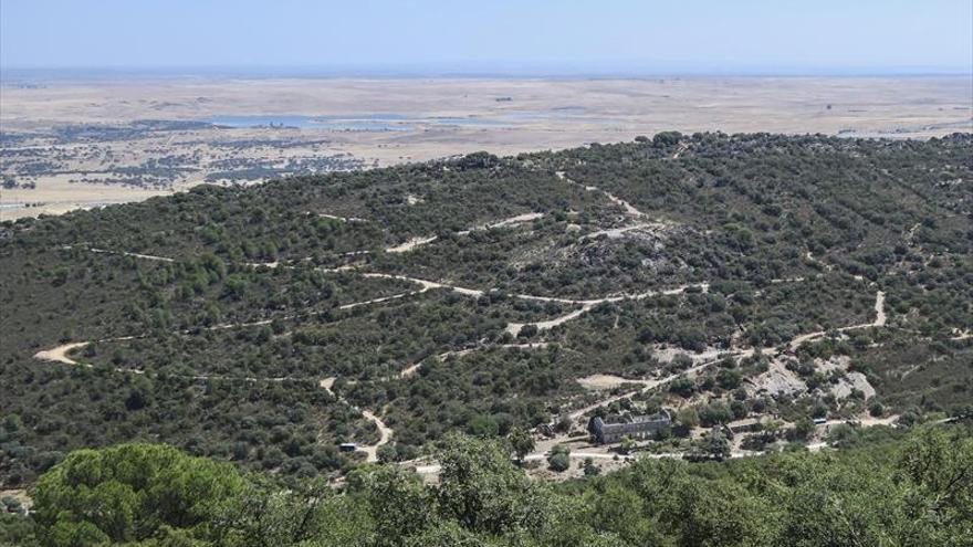 CCOO cree que Extremadura no puede &quot;perder la oportunidad&quot; de tener una fábrica si tiene mina de litio