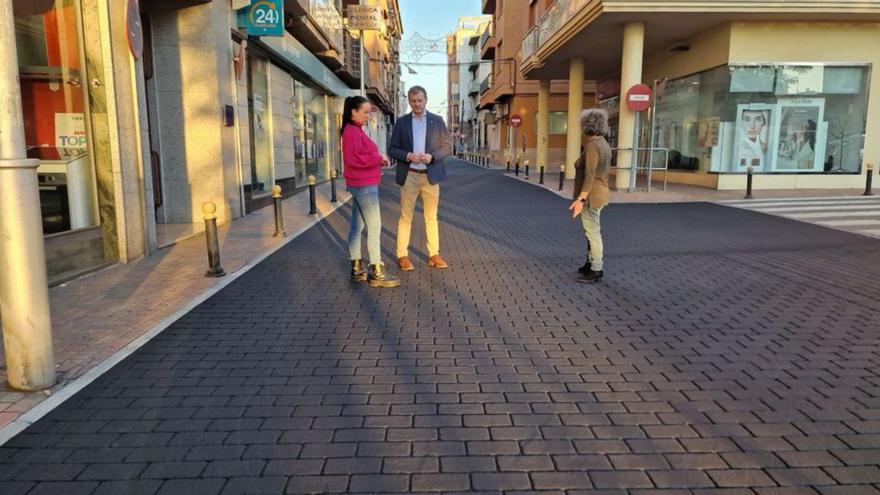 La calle Mayor de La Alberca gana en seguridad con la finalización de las obras