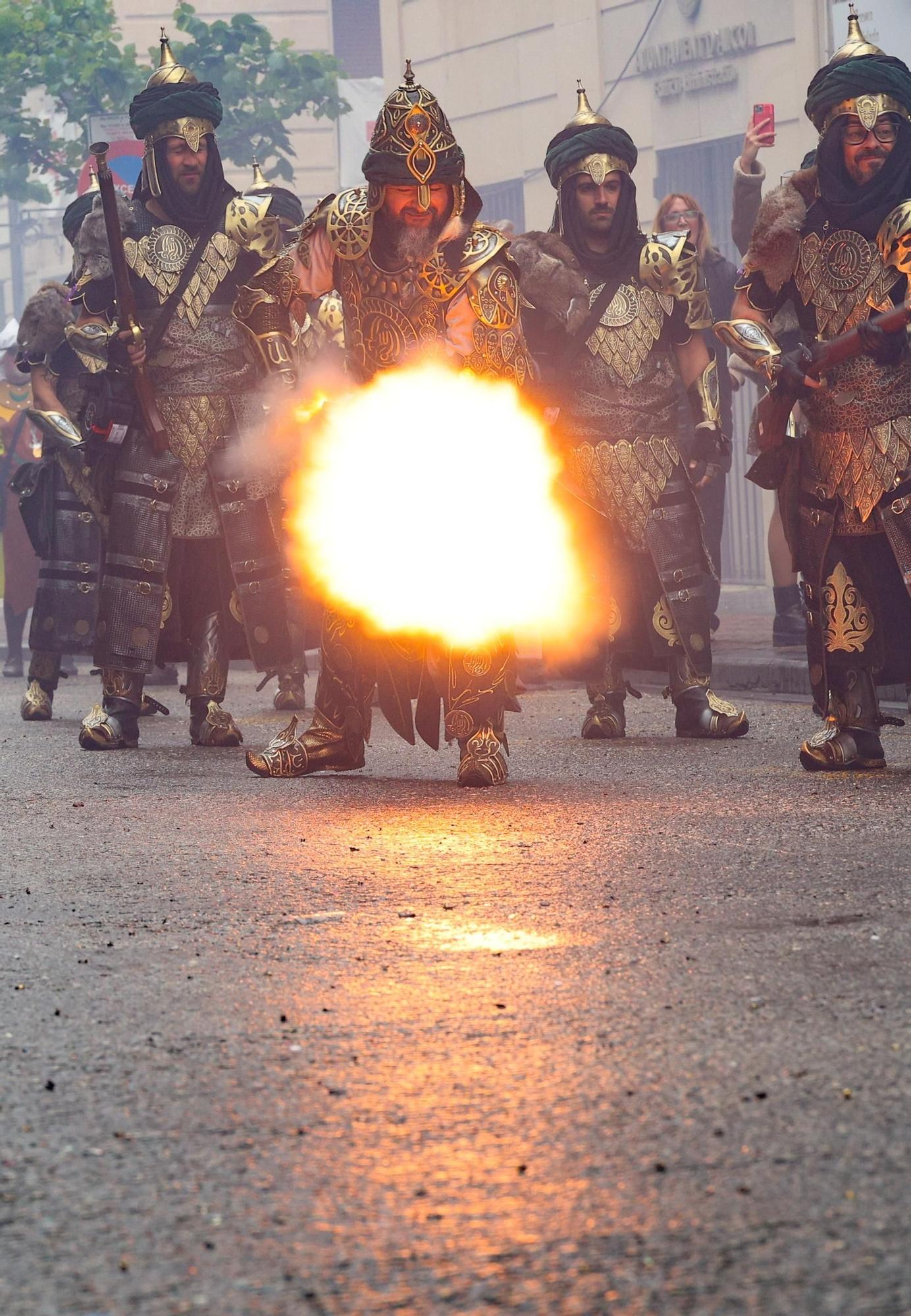 Moros y Cristianos de Alcoy: el Día del Alardo