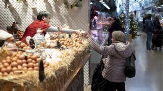 Más pollo y menos pescado: así afecta la inflación a las comidas familiares de Navidad
