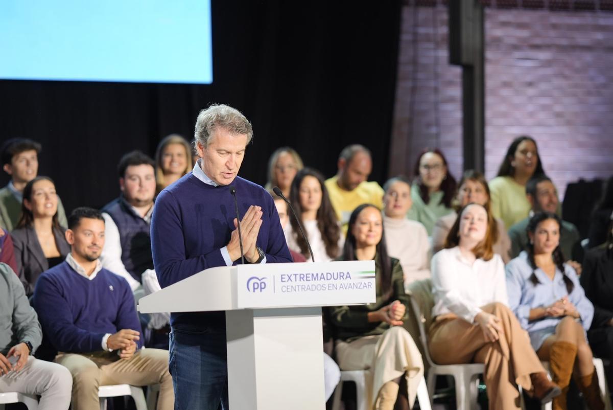 FOTOGALERÍA | El acto de Feijóo y Guardiola en Lobón, en imágenes