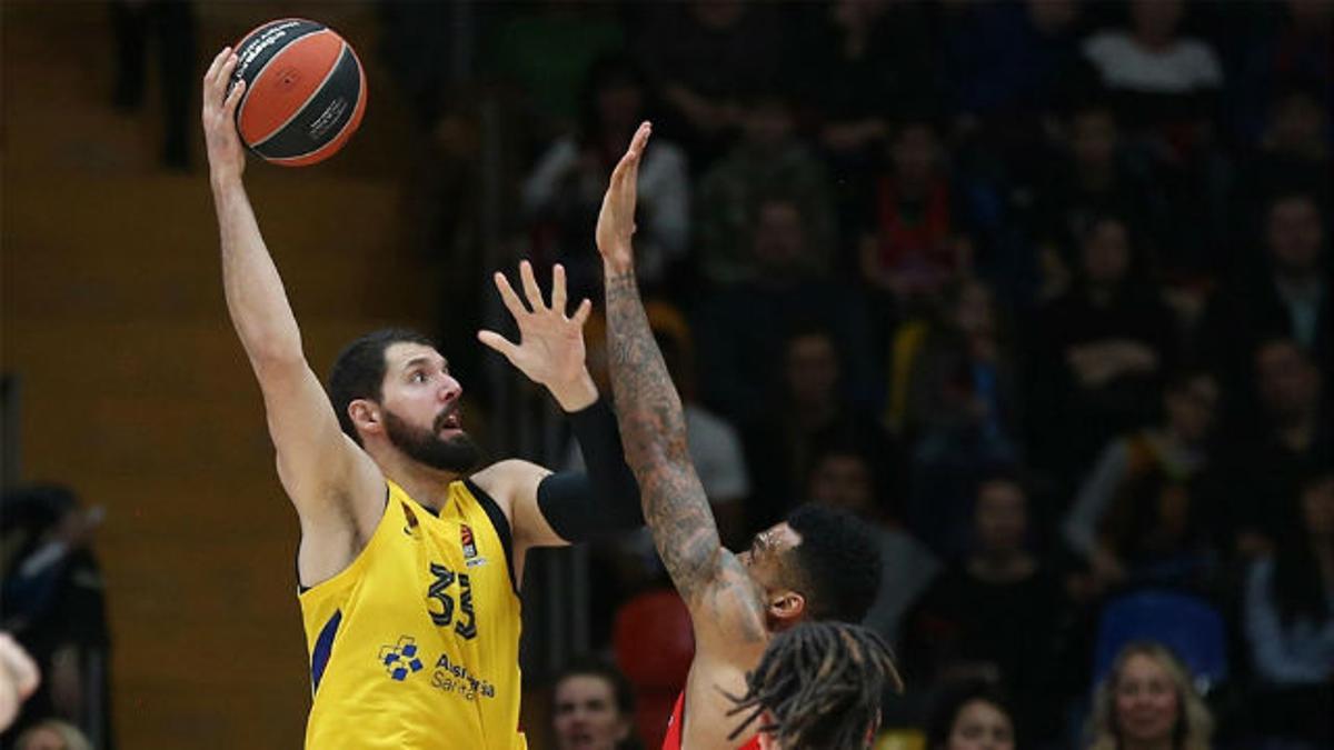 Mirotic, al rescate: el resumen de la ajustada victoria del Barça en Moscú