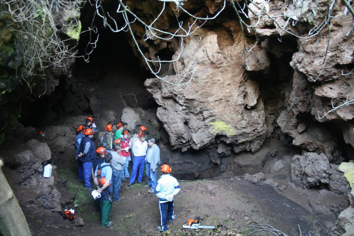 CUEVA CAÑAVERALEJO