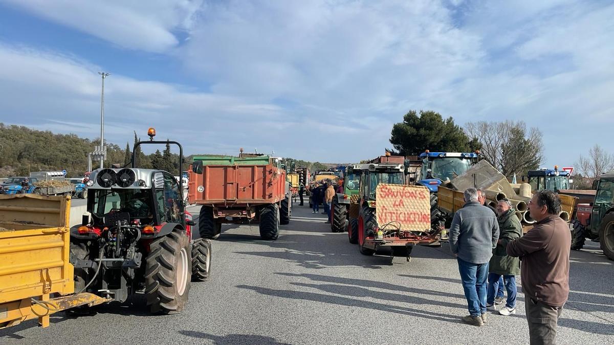 Tractors al peatge de El Voló a l'A9