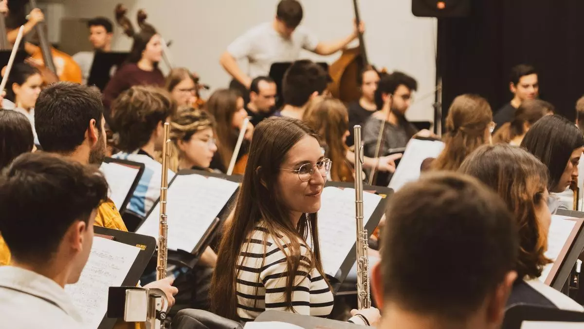 CaixaBank beca a l’alumnat de les escoles de música