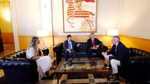 El presidente de Siemens España, Fernando Silva, este martes junto a Jorge Azcón, Mar Vaquero y Miguel Ángel Almalé, responsable de Siemens en Aragón.