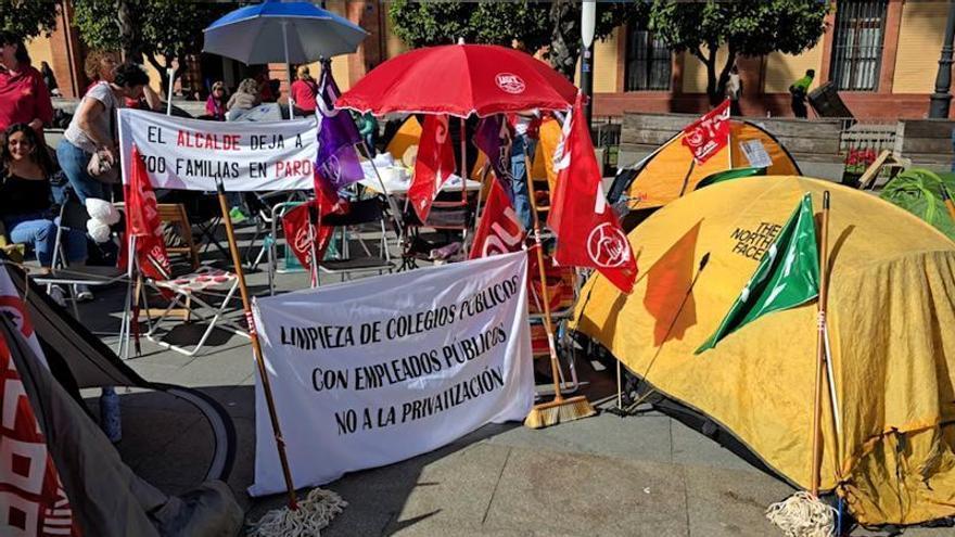 Vídeo | Acampada de los trabajadores municipales