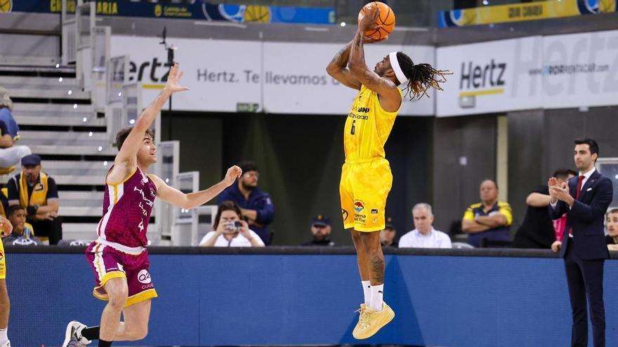 El CB Gran Canaria juega con fuego ante el Lleida pero consolida su séptima plaza