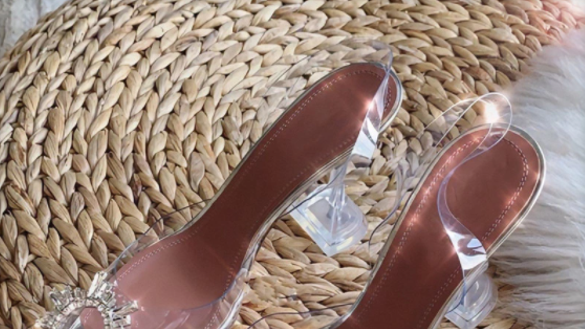 Los tacones de cristal de Aliexpress por los que Cenicienta habría pasado  del Hada Madrina - Cuore