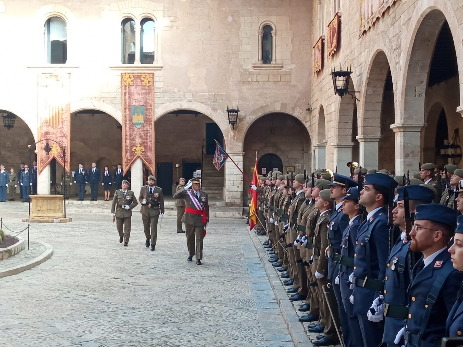 06/01/2025 FFAA homenajean a las víctimas de la DANA y reivindican su papel en catástrofes: "Vuestro dolor es el nuestro". El comandante general de Baleares, Fernando Luis Gracias, recuerda a Francesc Antich en la Pascua Militar en La Almudaina POLITICA
