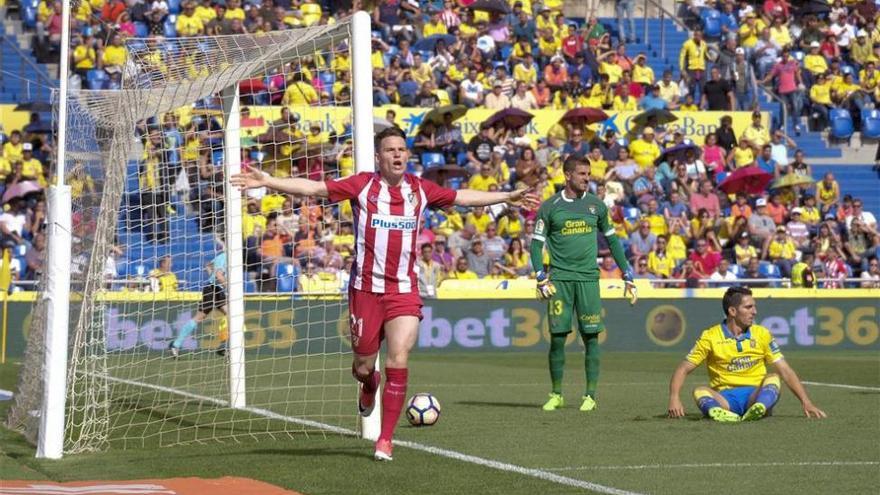 El Atlético humilla a Las Palmas y conserva el tercer puesto (0-5)