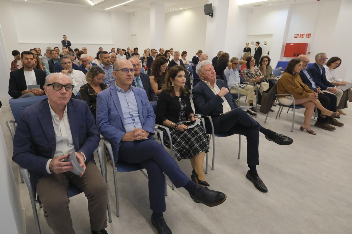 Foro de las jornadas 'Hablemos de...', organizadas por LA PROVINCIA y Guaguas Municipales en el Club LA PROVINCIA