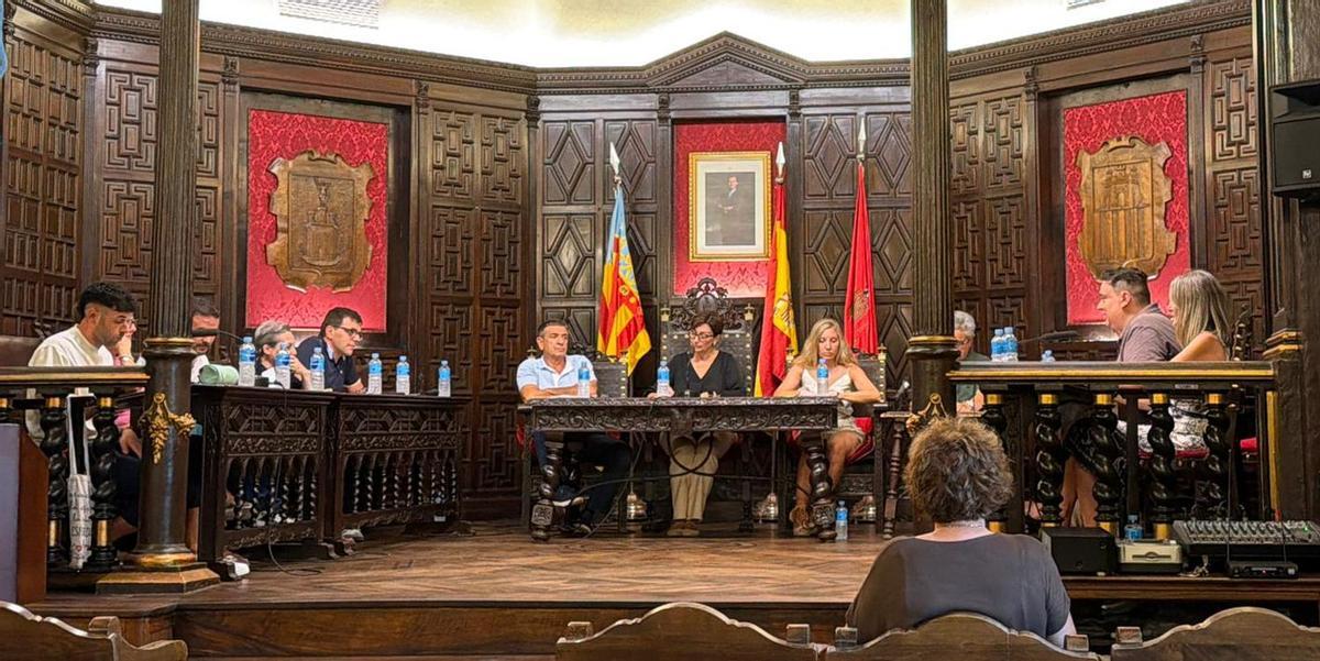 Imagen del pleno celebrado este mes de agosto por la corporación municipal de Segorbe.