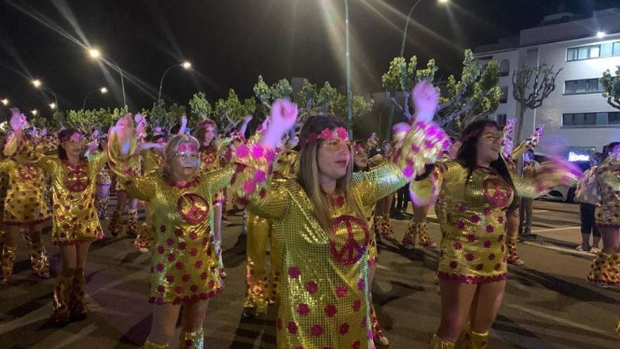 La recuperació del Carnaval anima els carrers d&#039;Empuriabrava