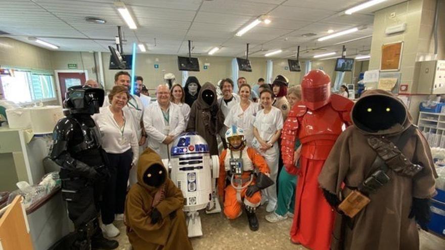 Personajes de &#039;Star Wars&#039; visitaron a pacientes del Hospital Costa del Sol