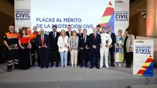 Voluntarios, bomberos y héroes por casualidad: los premiados con las Placas al Mérito de la Protección Civil