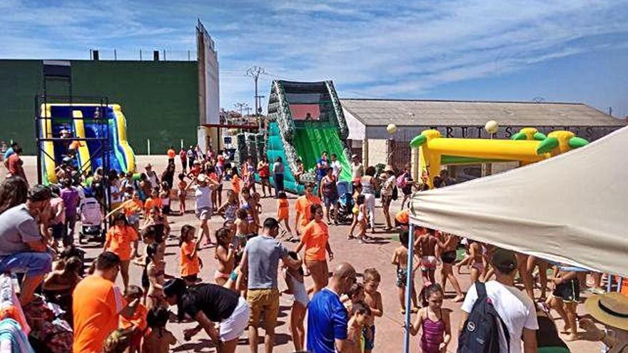 Fiesta de clausura del campus en el Polideportivo de Toro.