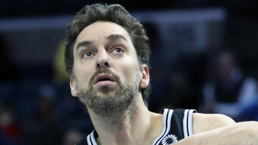 Pau Gasol vuelve a disfrutar en las canchas.