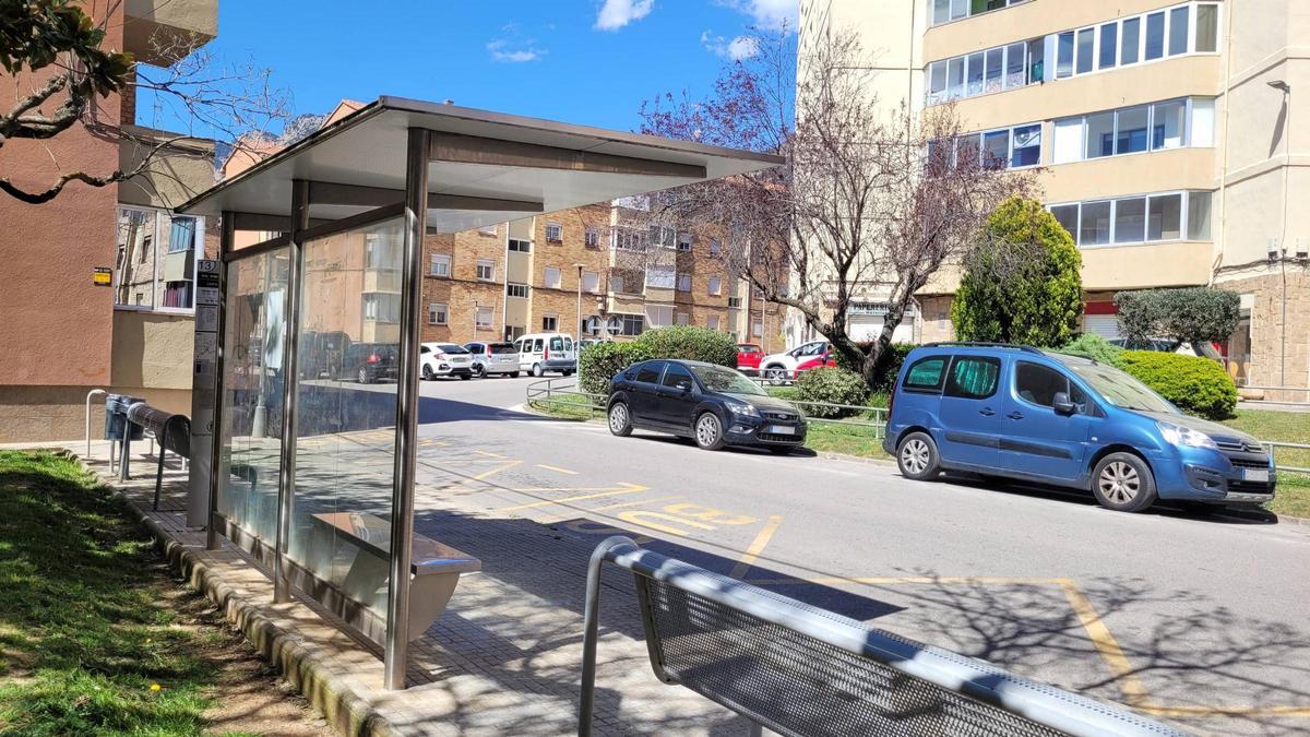 Una parada del bus urbà de Berga, situada al barri de Santa Eulàlia