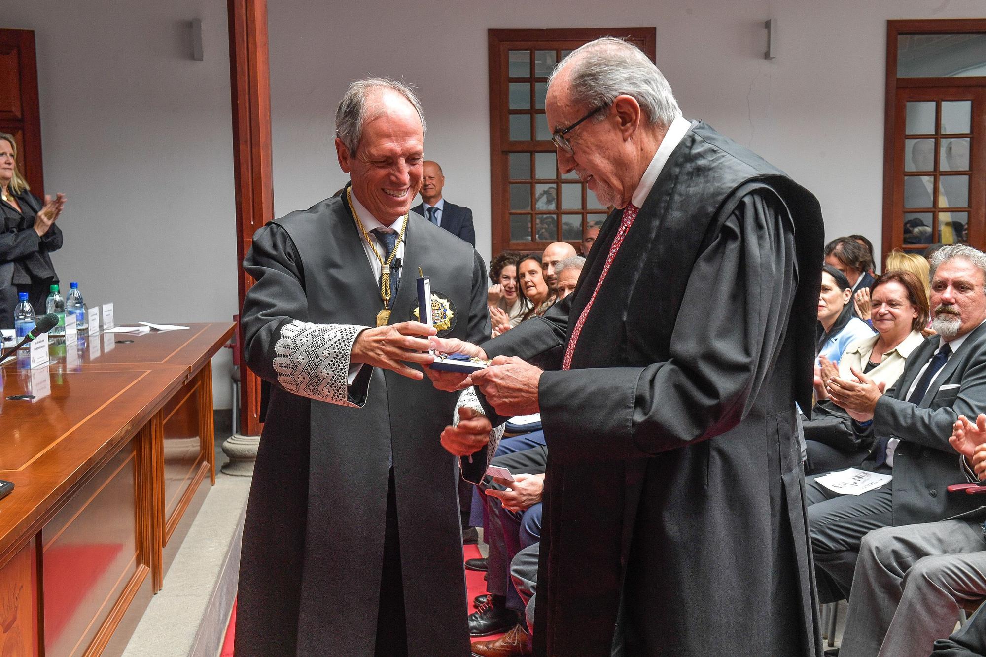 Jura de letrados y medallas del Colegio de Abogados de Las Palmas