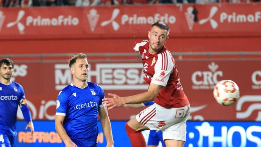 Al motor del Real Murcia le faltan caballos