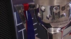 Els jugadors del Barça rebran el trofeu aquest diumenge, abans del partit contra el Valladolid.