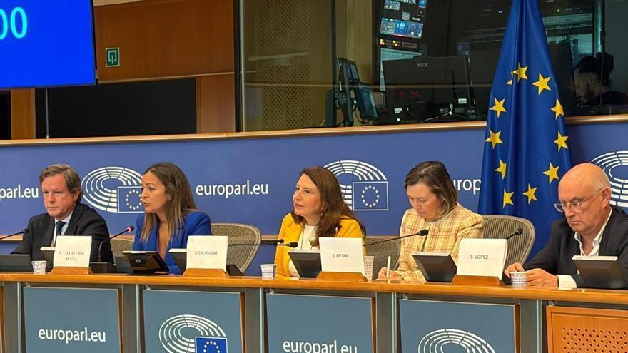 La pesca española aprieta en Bruselas para liberar al palangre de las vedas a la pesca de fondo