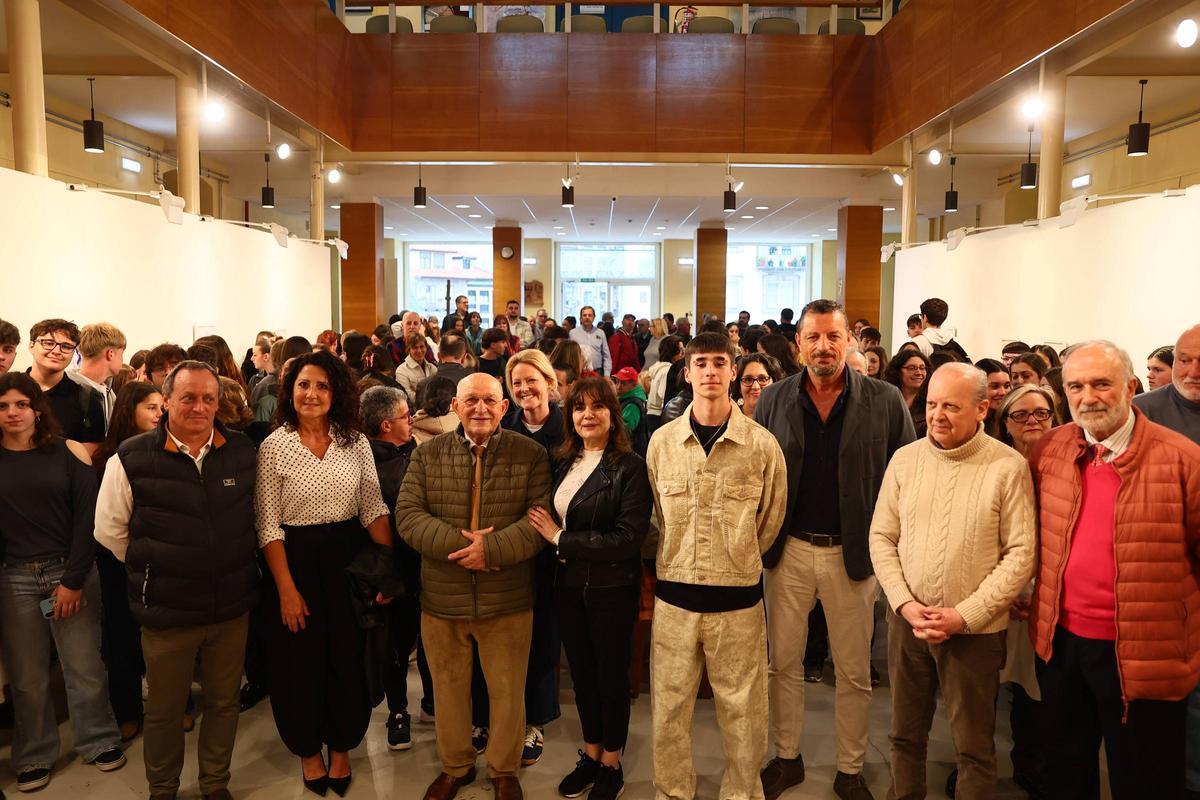 EN IMÁGENES: El arte a bolígrafo del artista de 16 años Aarón Martínez desembarca en Avilés