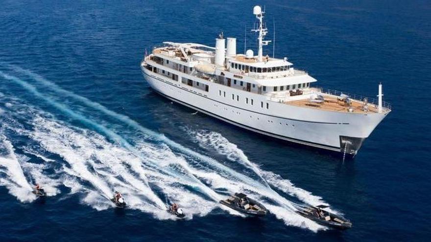 Metalships & Docks recibe al "Sherakhan", antiguo buque escuela holandés convertido en yate para muy ricos