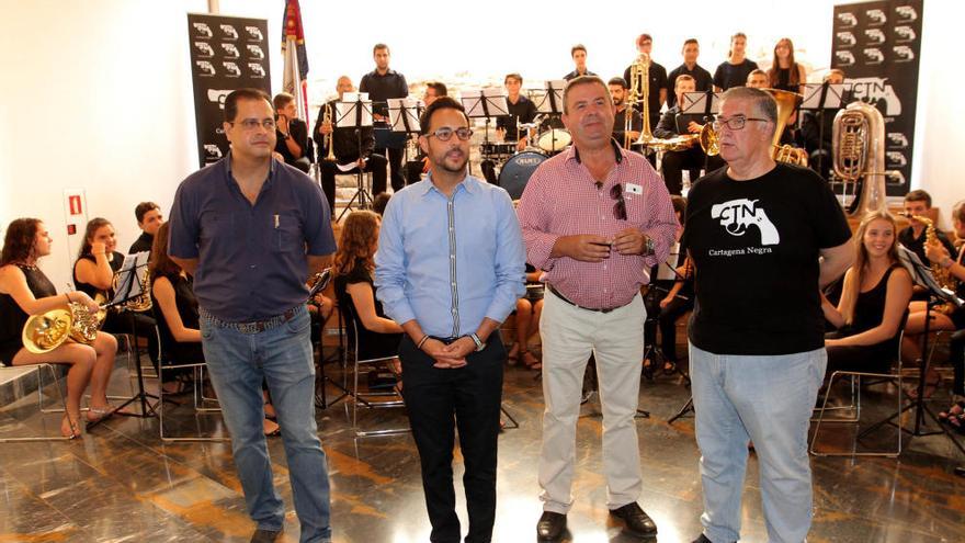 Antonio Parra, David Martínez, Francisco Calderón y Francisco Marín, durante la inauguración del festival literario.