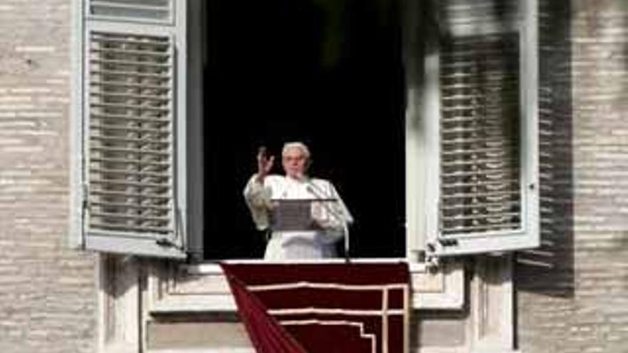 El Papa dice que el intento del hombre de eliminar a Dios ha fracasado