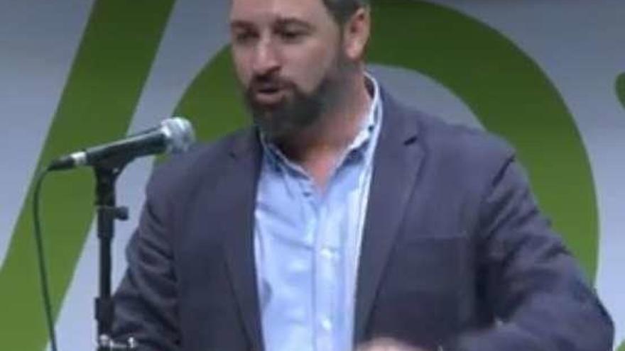 Abascal se dirige a la asamblea general de Vox.