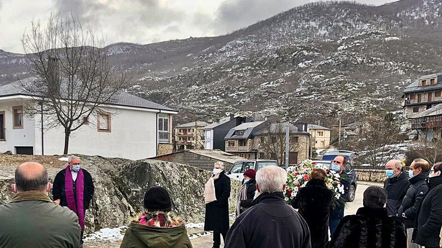 Ribadelago mantiene vivo el recuerdo de las víctimas de la tragedia de 1959