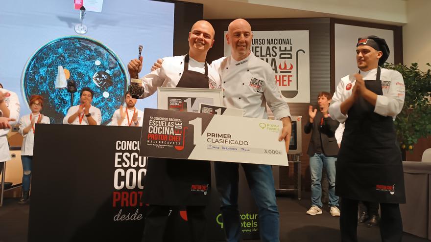 El joven canario David Hernández gana la quinta edición del concurso nacional de escuelas de cocina Protur Chef